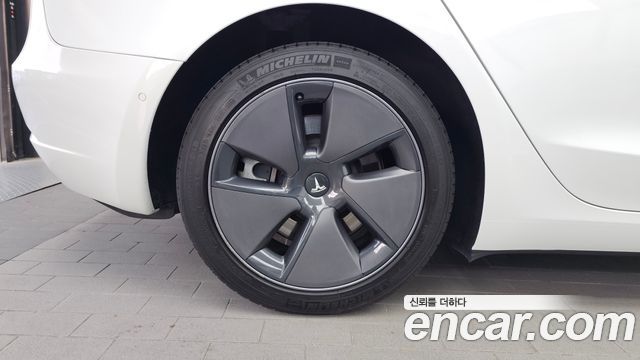 Tesla Model 3 2022 — photo 5