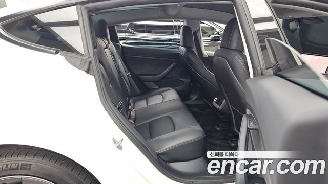 Tesla Model 3 2022 — photo 18