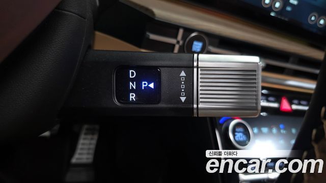 Hyundai Santafe 2025 — photo 12