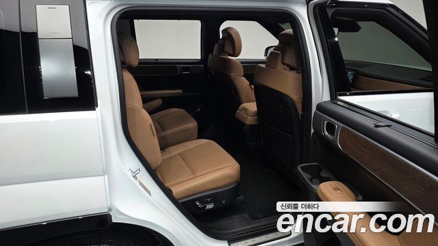 Hyundai Santafe 2025 — photo 18