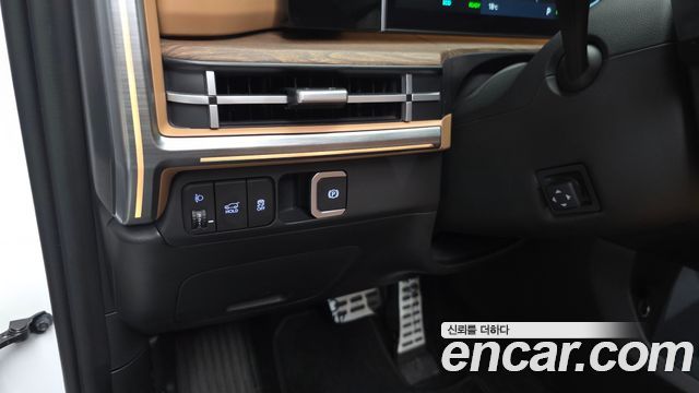Hyundai Santafe 2025 — photo 30