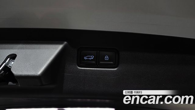 Hyundai Santafe 2025 — photo 37