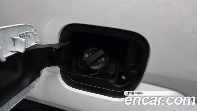 Hyundai Santafe 2025 — photo 38