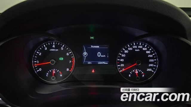 Kia K5 2018 — photo 11