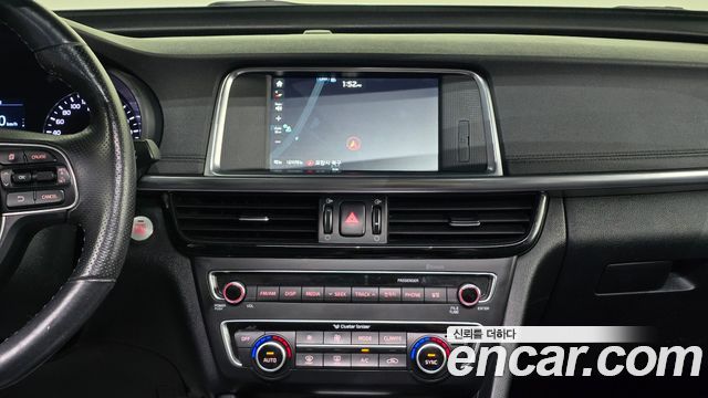Kia K5 2018 — photo 23