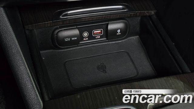 Kia K5 2018 — photo 24