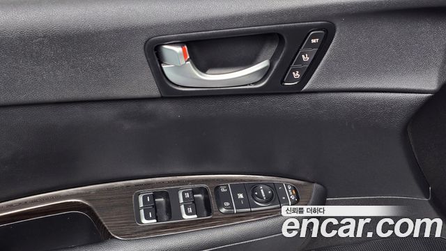 Kia K5 2018 — photo 25