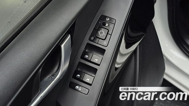 Kia Niro 2023 — photo 19