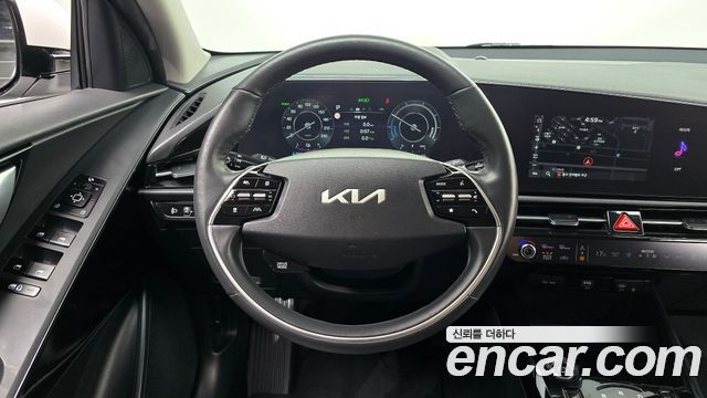 Kia Niro 2023 — photo 22