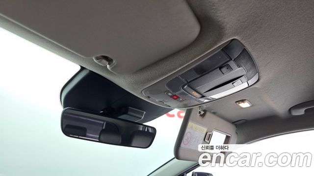 Kia Niro 2023 — photo 28