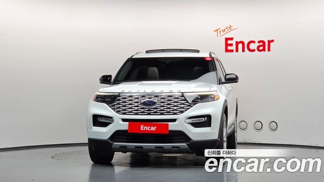 Ford Explorer 2021 — photo 3