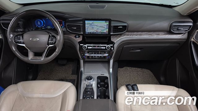 Ford Explorer 2021 — photo 7