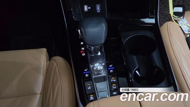 Kia K7 2020 — photo 12