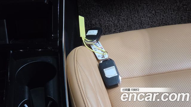 Kia K7 2020 — photo 21