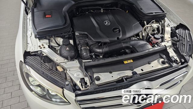 Mercedes-Benz GLC-Class 2018 — photo 6