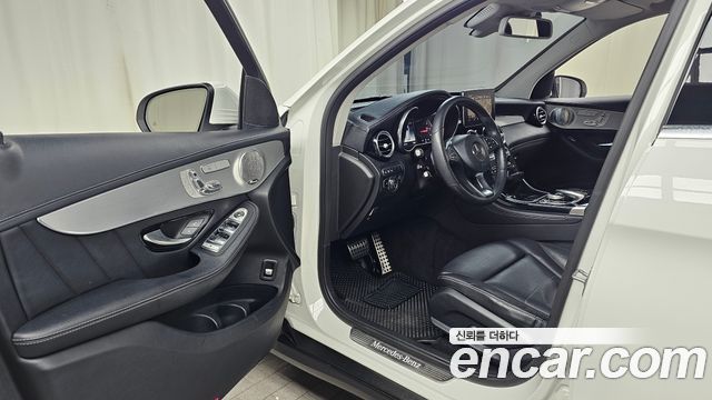 Mercedes-Benz GLC-Class 2018 — photo 10