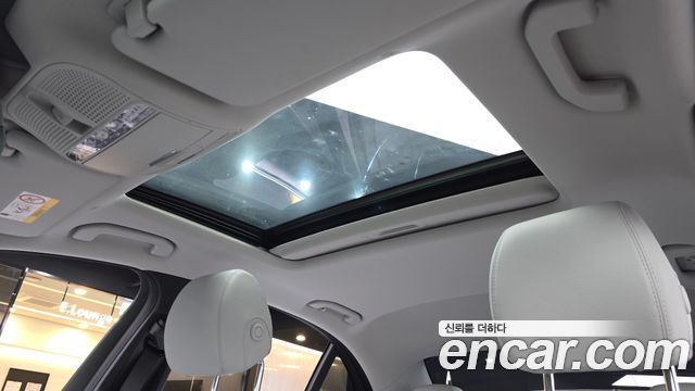 Mercedes-Benz E-Class 2023 — photo 25