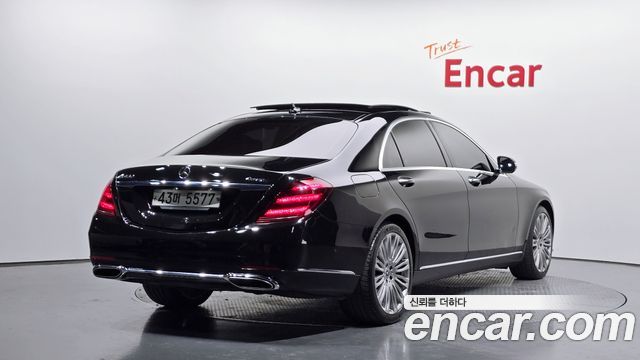 Mercedes-Benz S-Class 2019 — photo 2