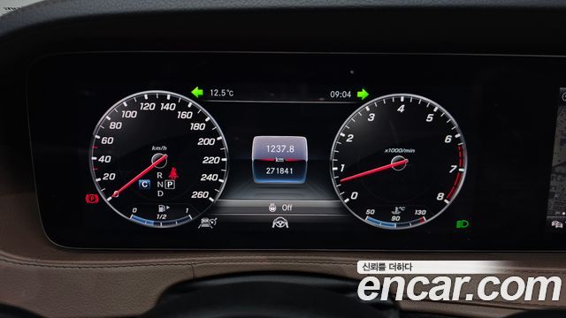 Mercedes-Benz S-Class 2019 — photo 11