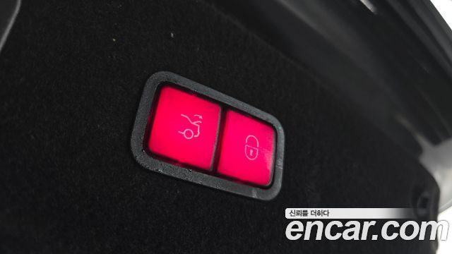 Mercedes-Benz S-Class 2019 — photo 26