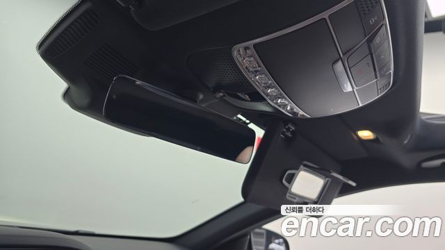 Mercedes-Benz S-Class 2019 — photo 28