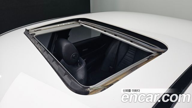 Mercedes-Benz E-Class 2019 — photo 32