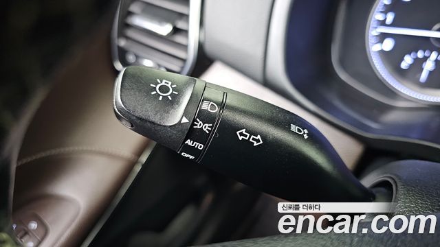 Hyundai Grandeur 2018 — photo 26