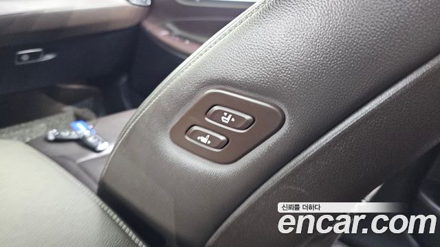 Hyundai Grandeur 2018 — photo 31