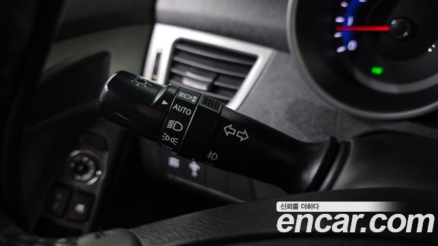 Hyundai AVANTE 2012 — photo 19