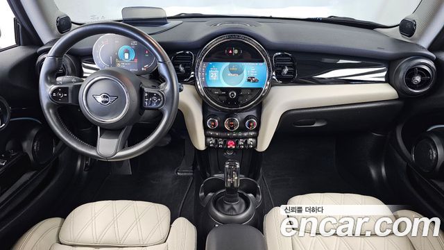 Mini Cooper 2023 — photo 10