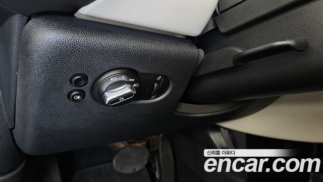 Mini Cooper 2023 — photo 30