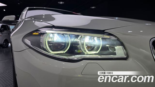 BMW 5-Series 2015 — photo 8
