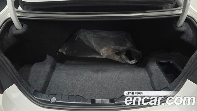 BMW 5-Series 2015 — photo 27