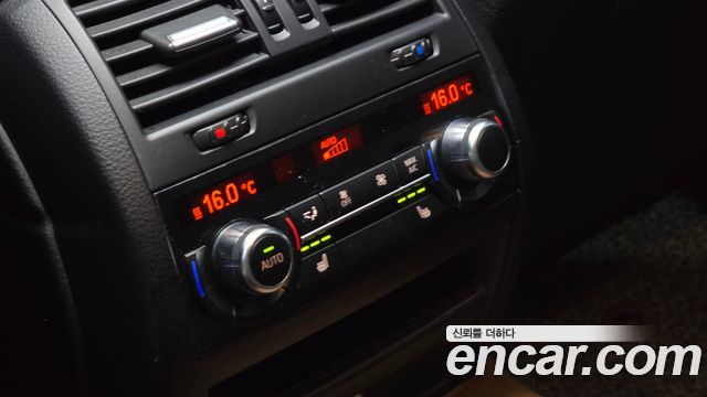 BMW 5-Series 2015 — photo 33