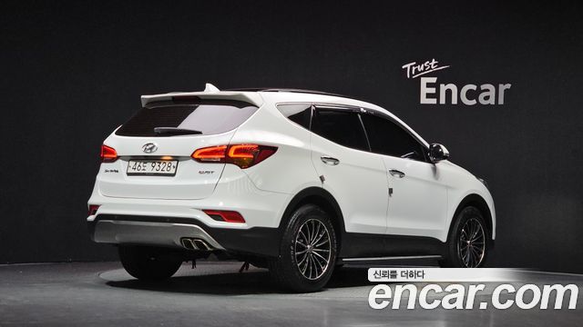 Hyundai Santafe 2017 — photo 2