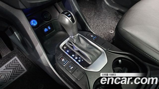 Hyundai Santafe 2017 — photo 9