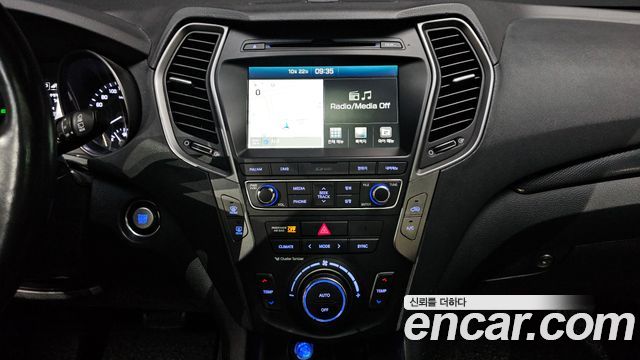 Hyundai Santafe 2017 — photo 12