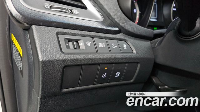 Hyundai Santafe 2017 — photo 16