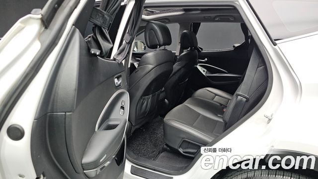 Hyundai Santafe 2017 — photo 19