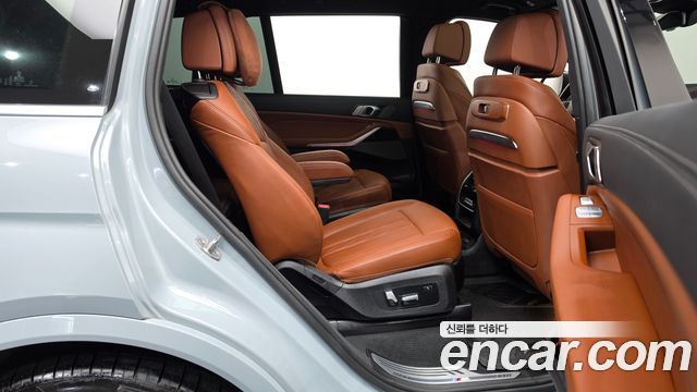 BMW X7 2024 — photo 17