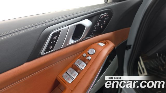 BMW X7 2024 — photo 28