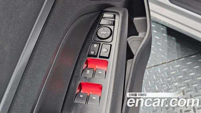 Hyundai AVANTE 2017 — photo 23