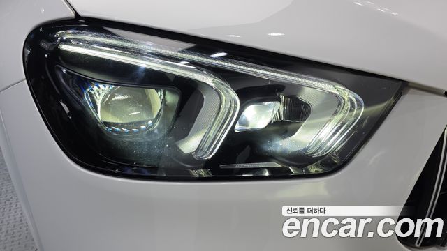 Mercedes-Benz GLE-Class 2021 — photo 8