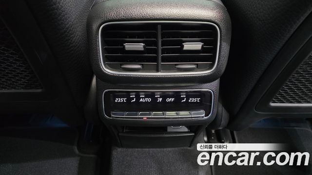 Mercedes-Benz GLE-Class 2021 — photo 33