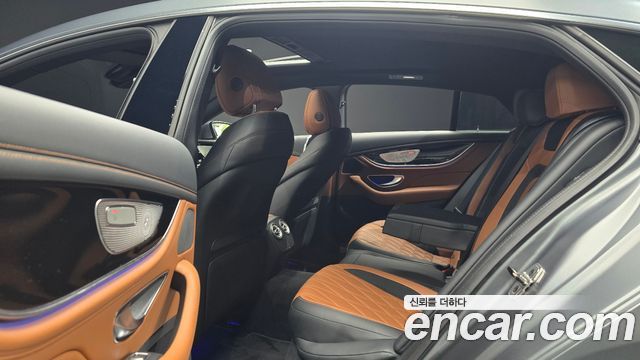 Mercedes-Benz AMG GT 2021 — photo 18