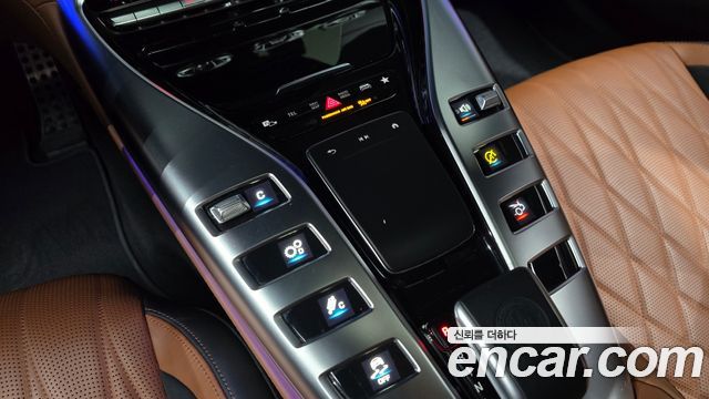Mercedes-Benz AMG GT 2021 — photo 25