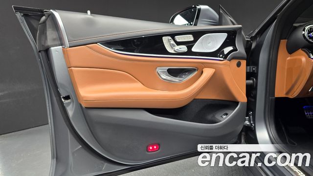 Mercedes-Benz AMG GT 2021 — photo 14