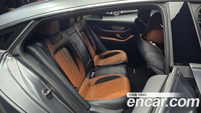 Mercedes-Benz AMG GT 2021 — photo 16