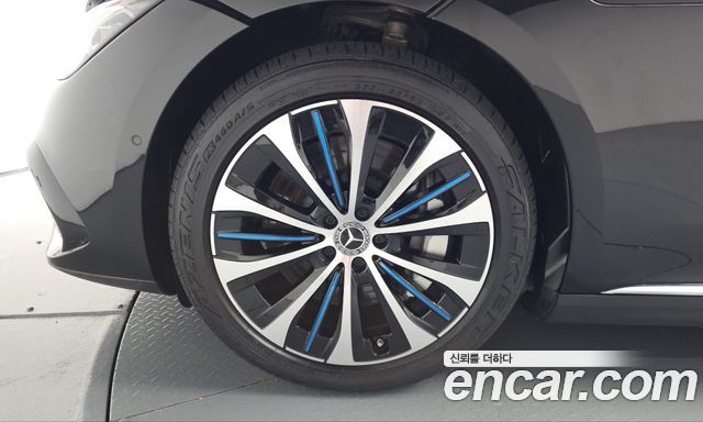Mercedes-Benz EQE 2023 — photo 5