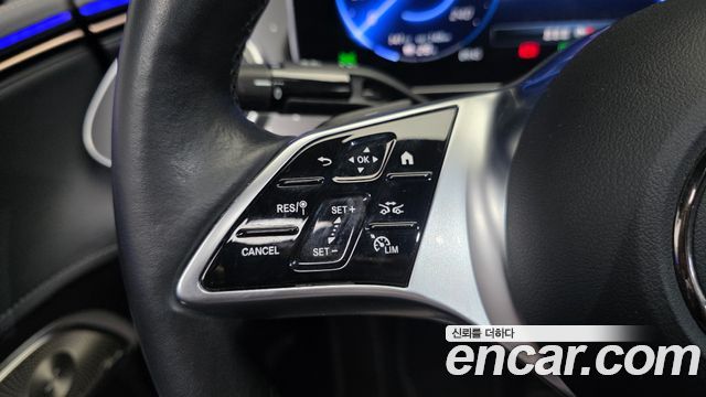 Mercedes-Benz EQE 2023 — photo 24